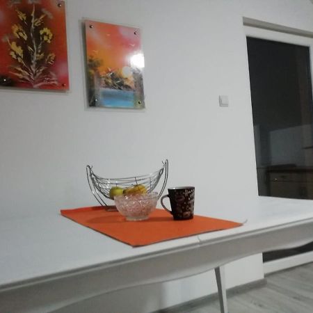 Apartman Salus Тузла Экстерьер фото